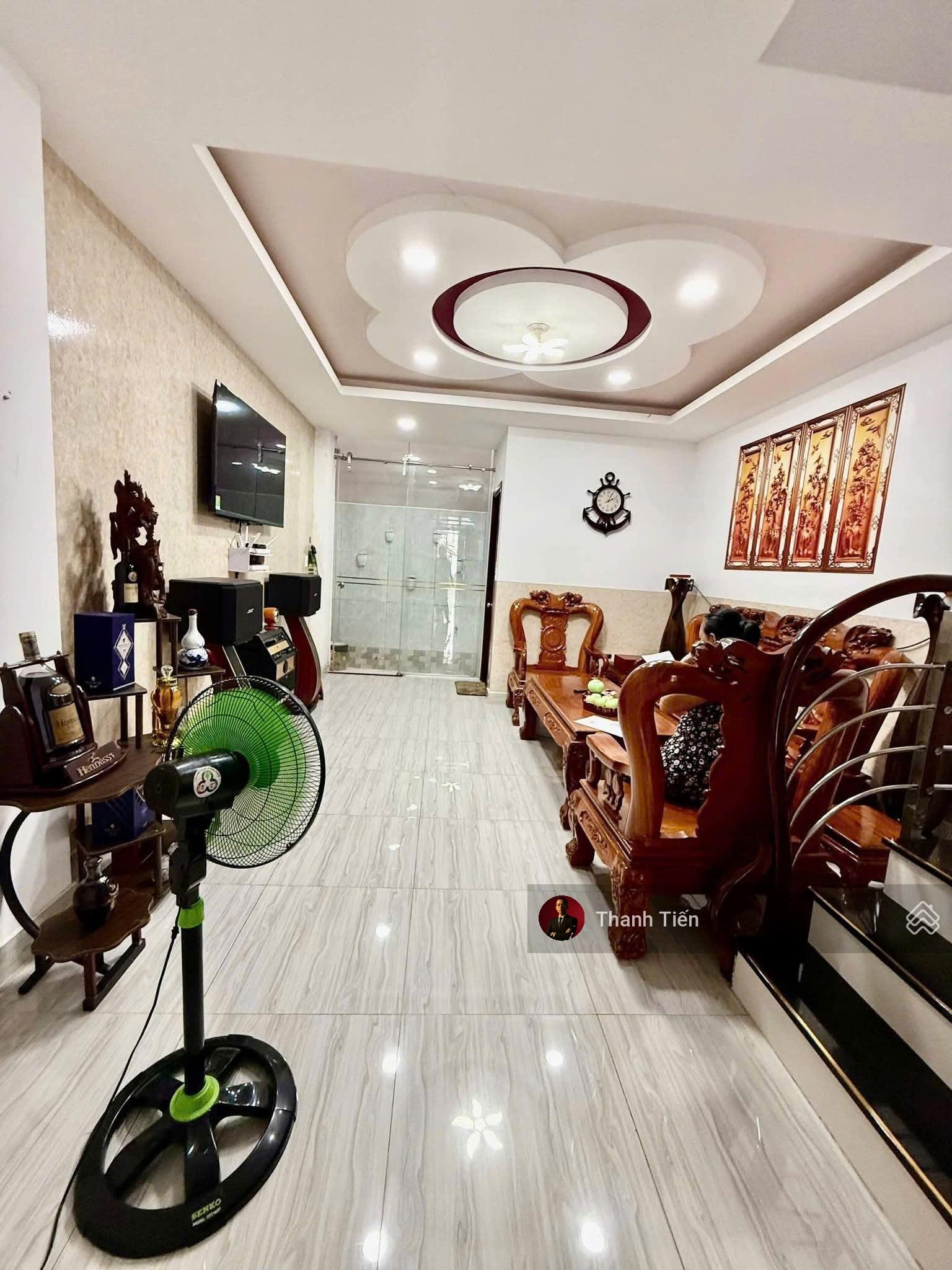 Bán nhà đẹp 4 tầng 4x18m. Khu sang trọng Út Tịch, Cộng Hòa. Tiện ích bủa vây