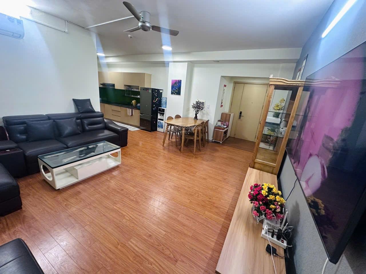 Bán căn hộ CC Cây Mai, Q11. 2,75 tỷ, 56 m2, 2PN,THANG MÁY THẺ TỪ.