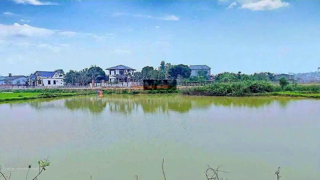 66m thôn 2 chỉ hơn 2 tỷ lô đất view hồ trục chính áp phan phú cát