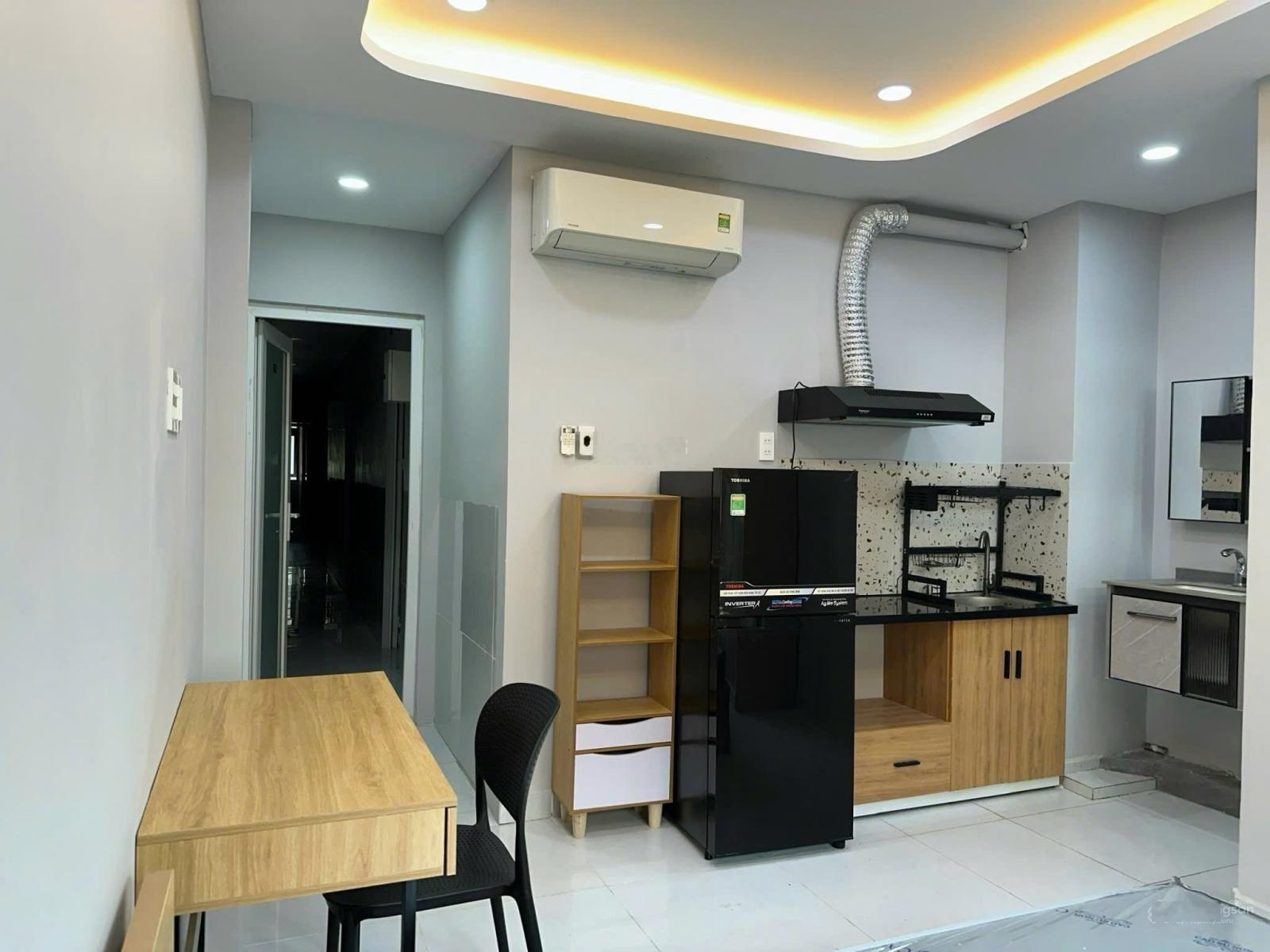 Xuất cảnh bán gấp - Bán nhà Nguyễn Văn Đậu 138m² 4 tầng - 28.9 tỷ