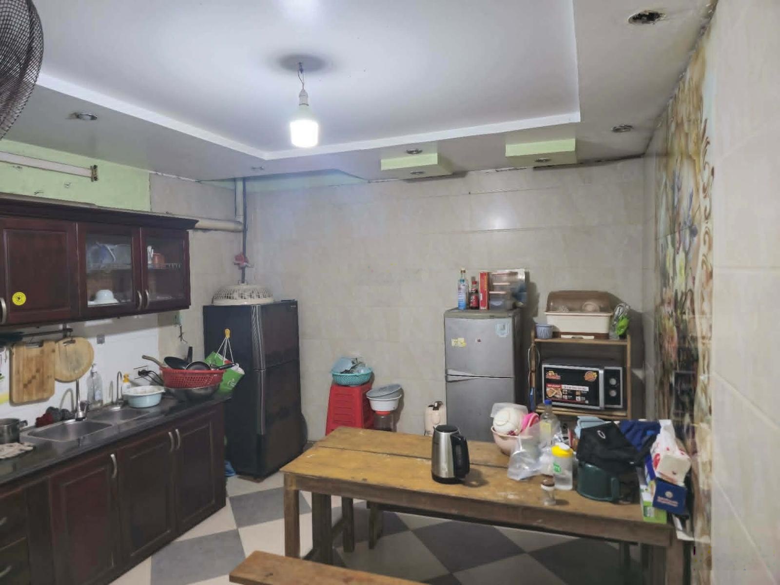 Bán nhà Tân Mai, Hoàng Mai, 45m x 4 Tầng, ngõ rộng,