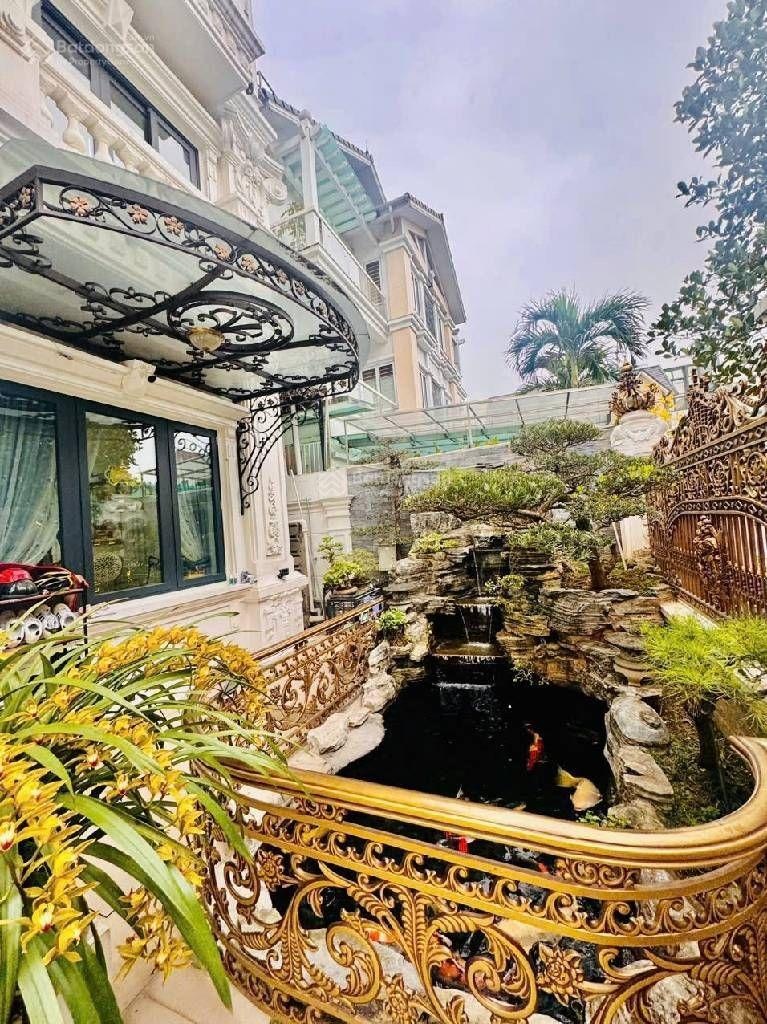 Siêu biệt thự đẳng cấp lô góc 4 thoáng kđt việt hưng long biên -sân vườn bao quanh 250m2 mt 32m