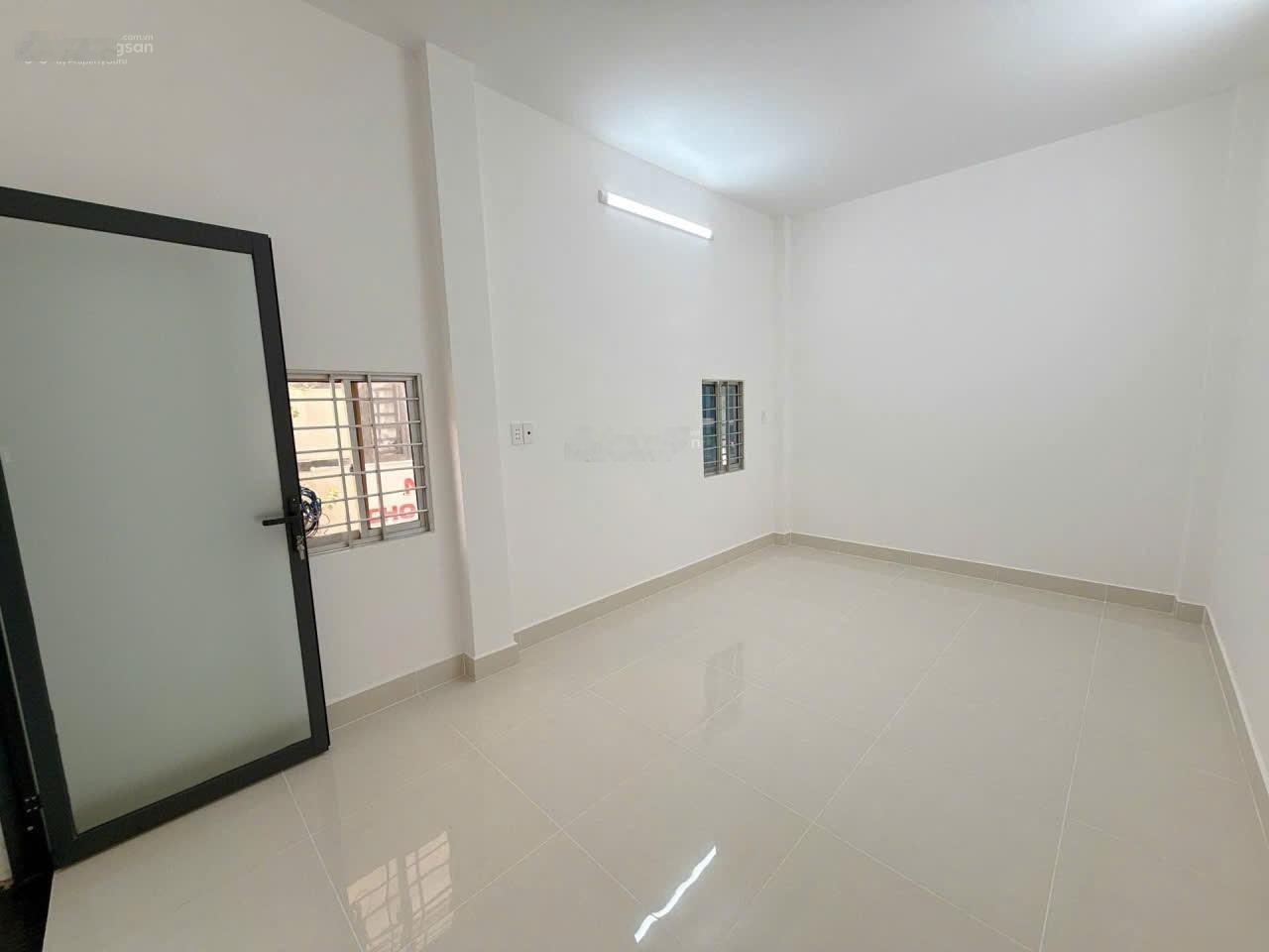Nhà bán 2 mặt hẻm đường Nguyễn Thị Thập, Quận 7, không lộ giới, 4pn, 6.9 tỷ