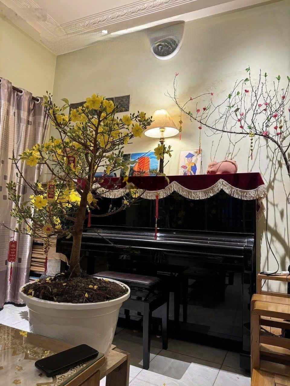758nhà xinh giá mềm ngay chợ thủ đức