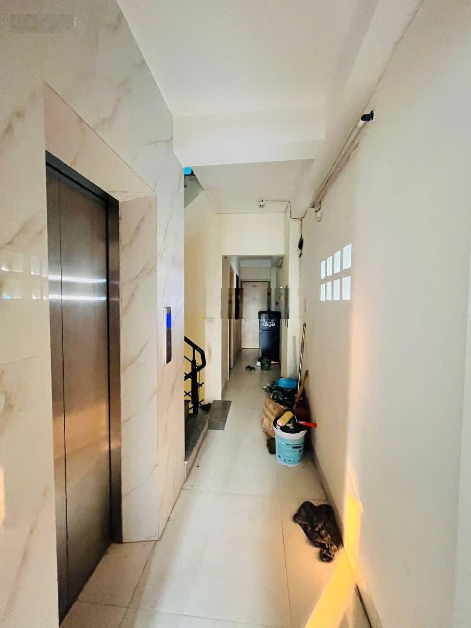 Siêu hiếm toà chdv phố đại an hà đông ô tô tránh kinh doanh 10t thang máy dt 70m*10t*5mt :32,3 tỷ