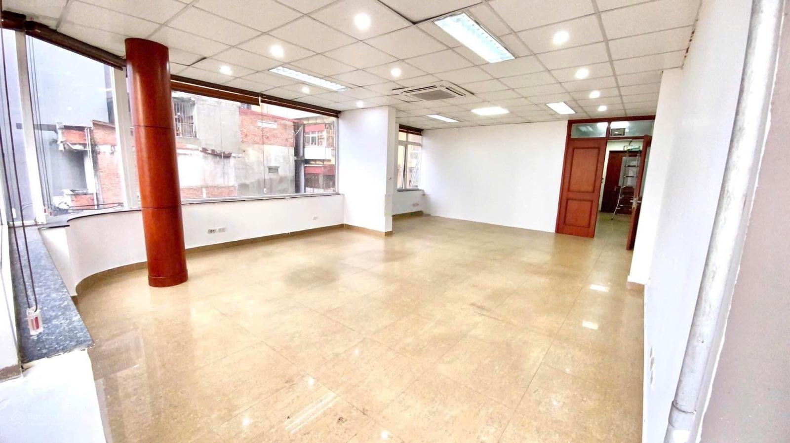 Cho thuê Nhà mặt phố tại Đường Tú Mỡ, 65 triệu, 100m2, 4 tầng giá ưu đãi