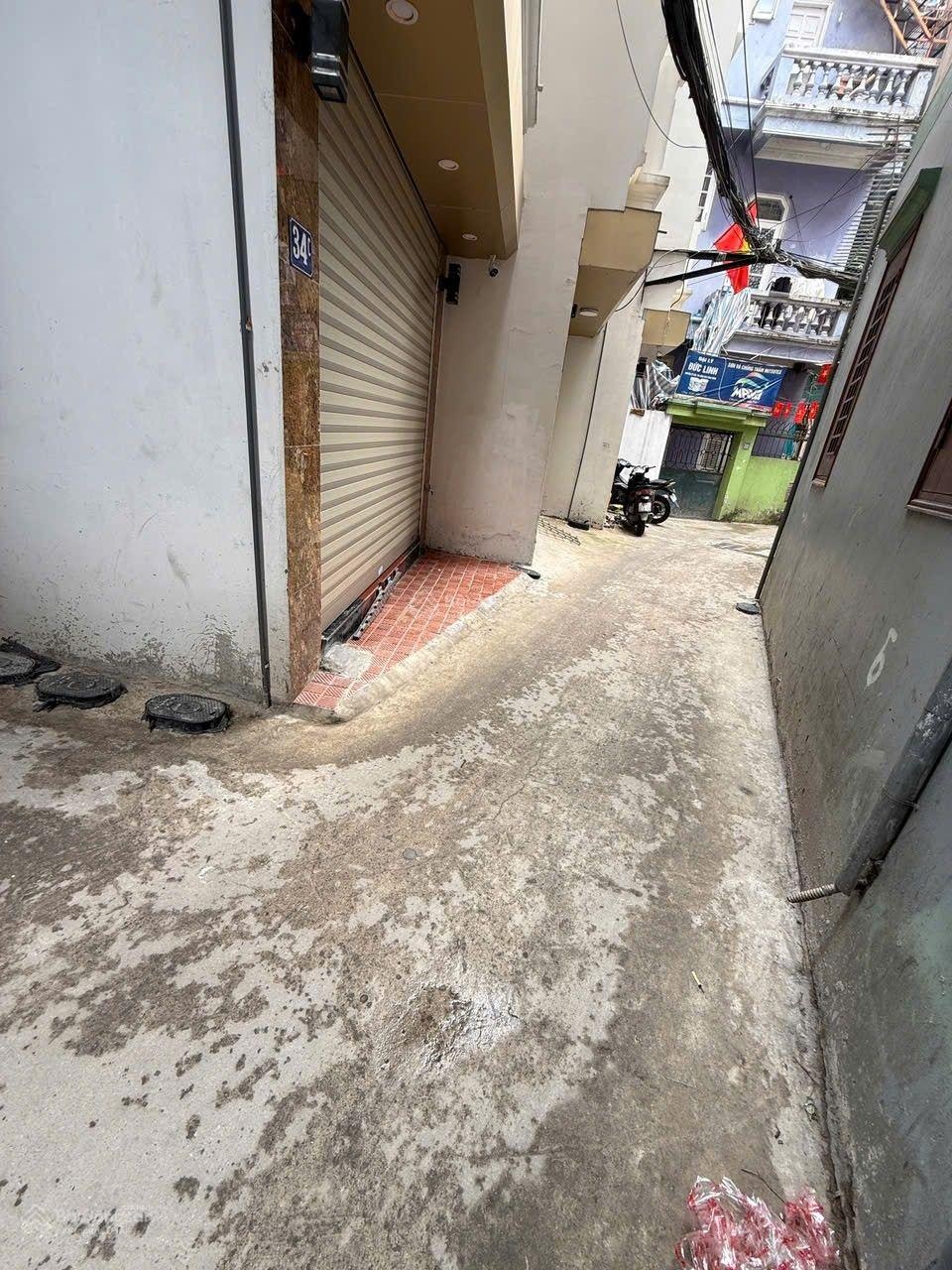 Kim Ngưu - Thanh Nhàn - Ô tô đỗ sát nhà - 30m2 - 5 tầng mặt ngõ - mới cong.