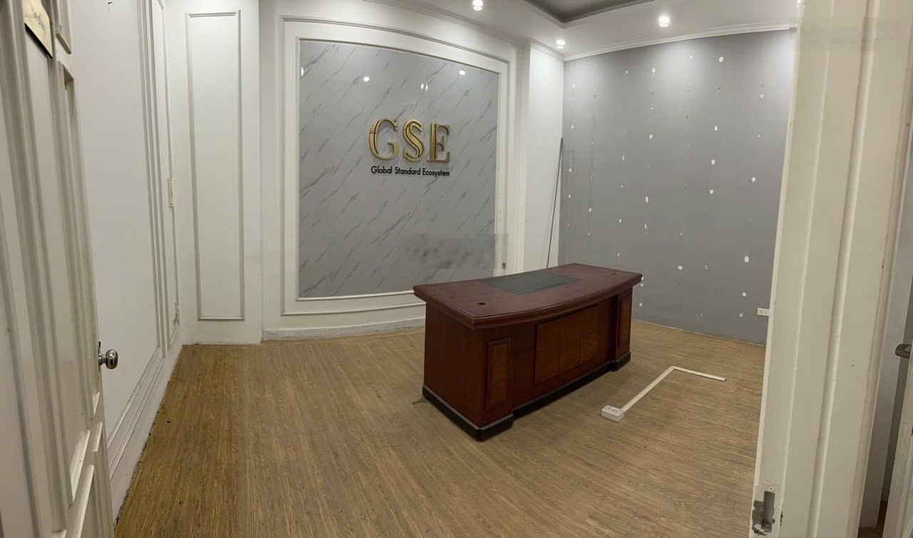 Cho thuê nhà MP Mai Hắc Đế: 70m2 x 9 tầng, MT: 5m, thang máy, nguyên căn. Giá thuê: 80tr/tháng