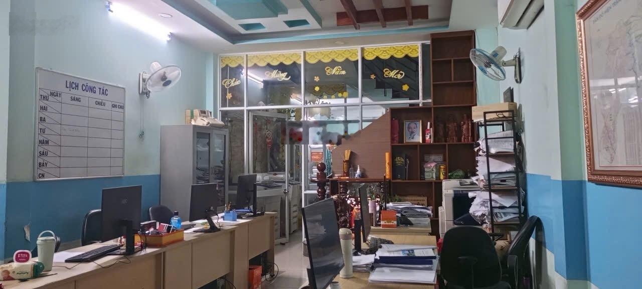 Nhà phố cho thuê ưu tiên cho thuê làm văn phòng ở, căn hộ dịch vụ