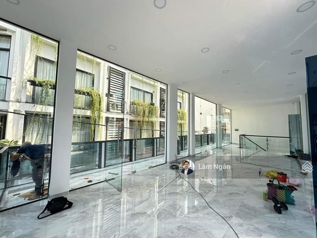 [9,5mx18m] Góc 2 mặt tiền số 21-23A Thạch Thị Thanh, Tân Định, Quận 1 - Gần ngã ba Võ Thị Sáu !!