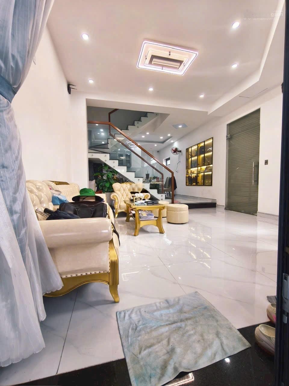 Bán gấp căn góc 2 mặt tiền 4 tầng vừa ở vừa kinh doanh cực đỉnh, gần Vạn Phúc, đường 10m