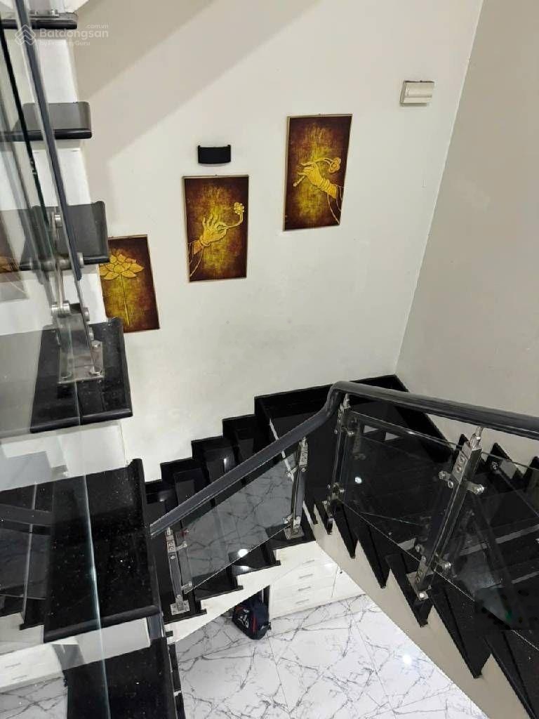 Bán nhà Trịnh Quang Nghị, P7, Q8, khu phân lô vip - 110m2 (5x22m) - 5 tầng BTCT