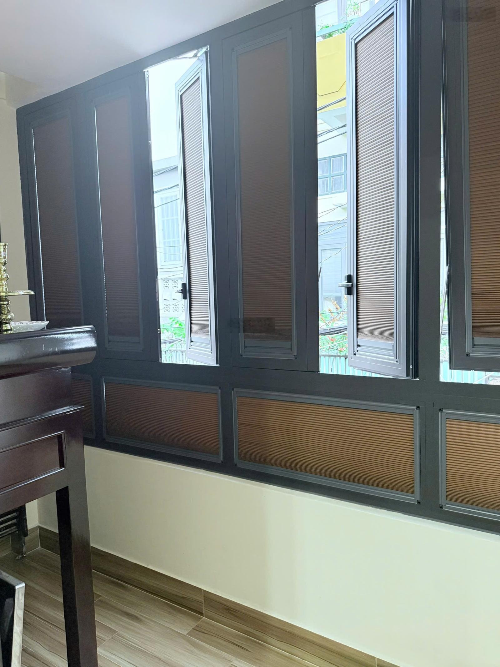 Bán nhà tặng nội thất khu Cư Xá Đồng Tiến Q10 dt( 3.6 x 16m) giá 12 tỷ TL