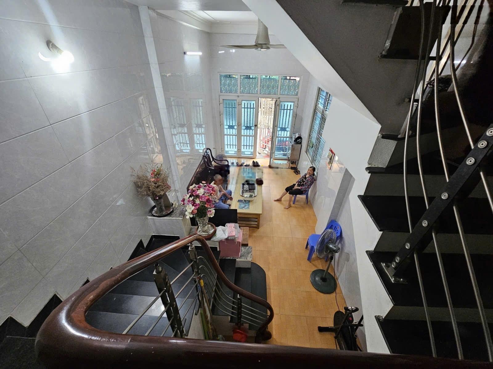 Bán NR 3PN, 2WC tại Phú Diễn, 9 tỷ, 36m2, Chính chủ
