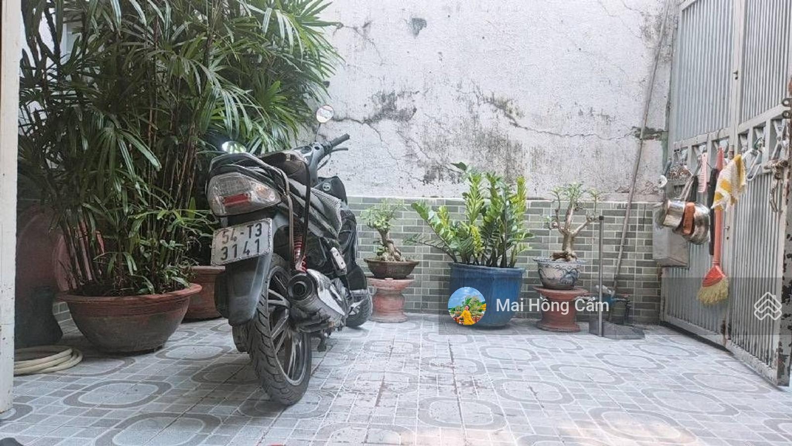 Siêu phẩm gò vấp nhà cũ giá tốt tiện xây mới ngay trường đại học văn lang