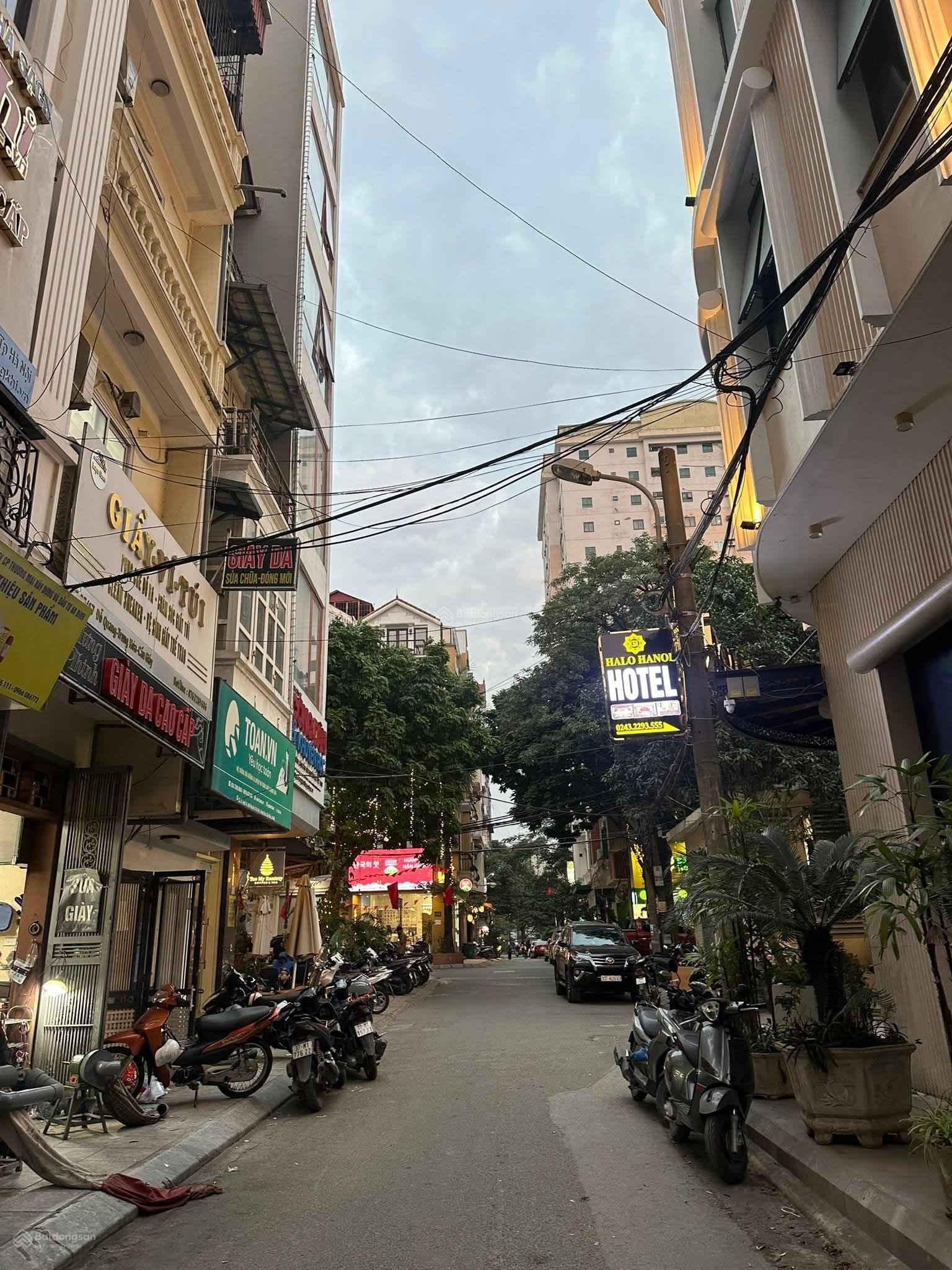 Phân Lô Đỗ Quang. 50m2 6 tầng. Thang máy. Ô Tô Kinh Doanh. Sát Mặt Phố. Chỉ 18.6 tỷ
