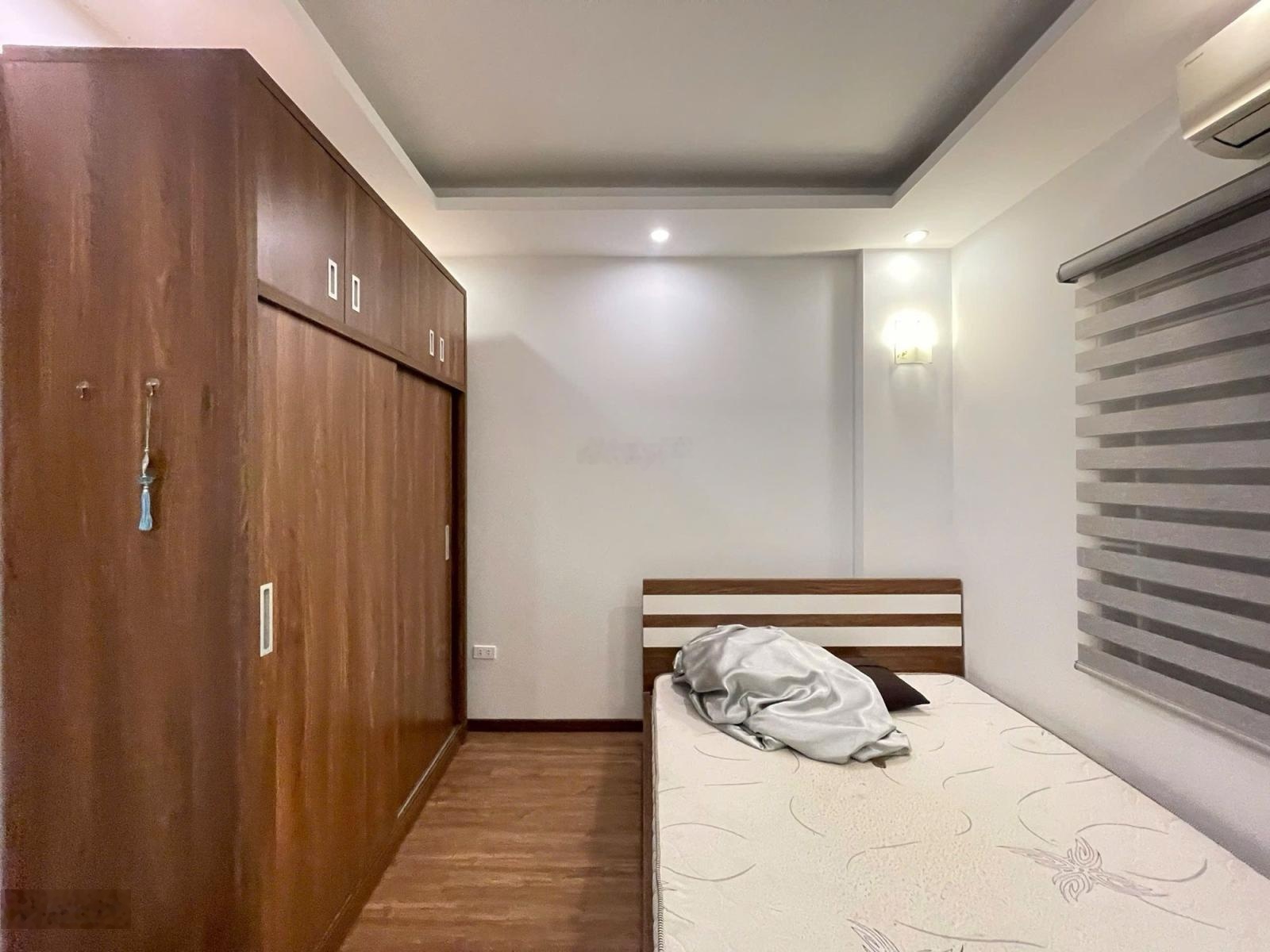 Bán trương định 1 nhà ra phố 40m 5 tầng mới đẹp long lanh- full nội thất 13 tỷ