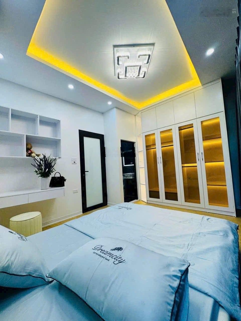Chính chủ cần bán phương mai 3pn 90m ở ngay gần bv bạch mai & đại học y hà nội ,