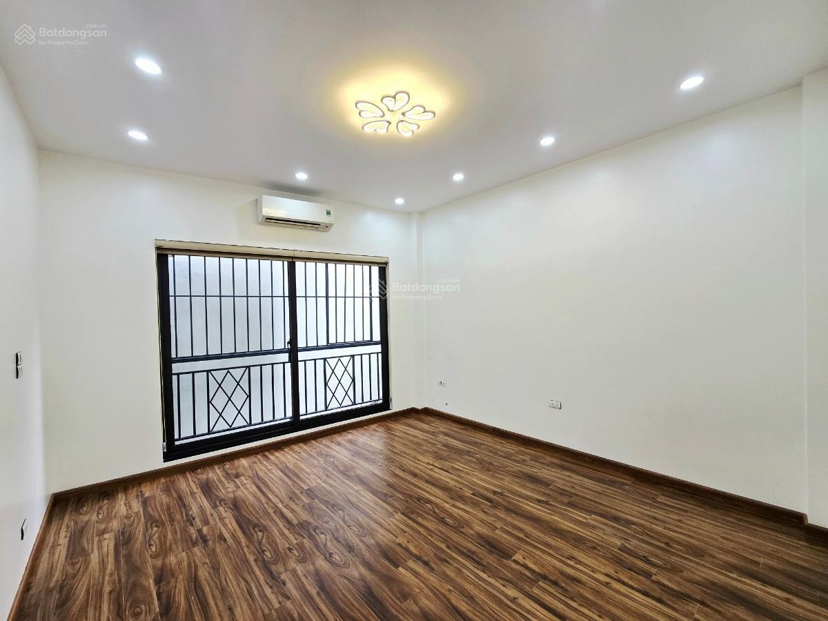 Bán nhà Văn Cao, Ba Đình, Ngõ Ô tô Thông Kinh Doanh, Sát ngay phố, Nhà đẹp, ở ngay, thoáng sáng