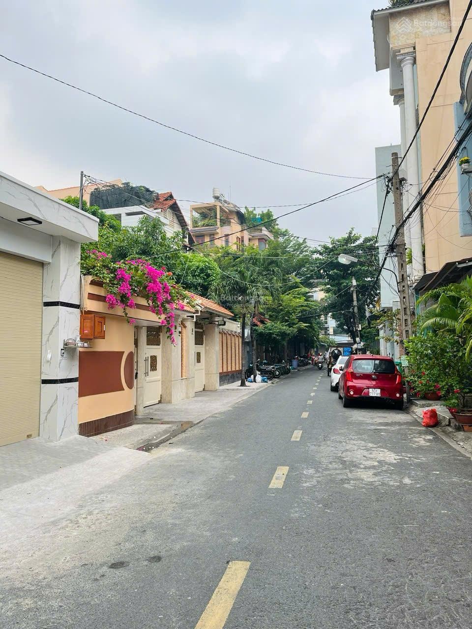 8 x 28m, HXH 8m, 4 tầng, đường Trường Sơn, giá 42 tỷ (vị trí gần mặt tiền đường)