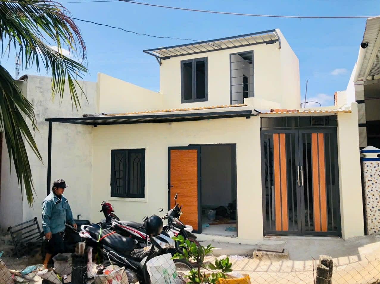 Nhà riêng tổ 7, Vạn Giã, 100m ra công viên bờ biển THĐ