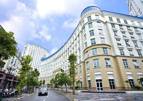 gia đình định cư nước ngoài cần bán gấp căn hộ cao cấp The Manor 216m2