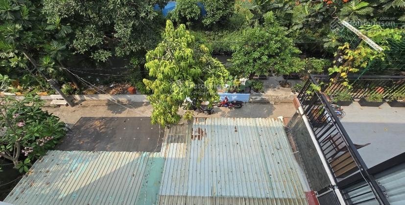 Bán nhà 3 tầng ô tô ngủ trong nhà, dt 66m2(4,7x15), 5,6 tỷ( thương lượng chính chủ)