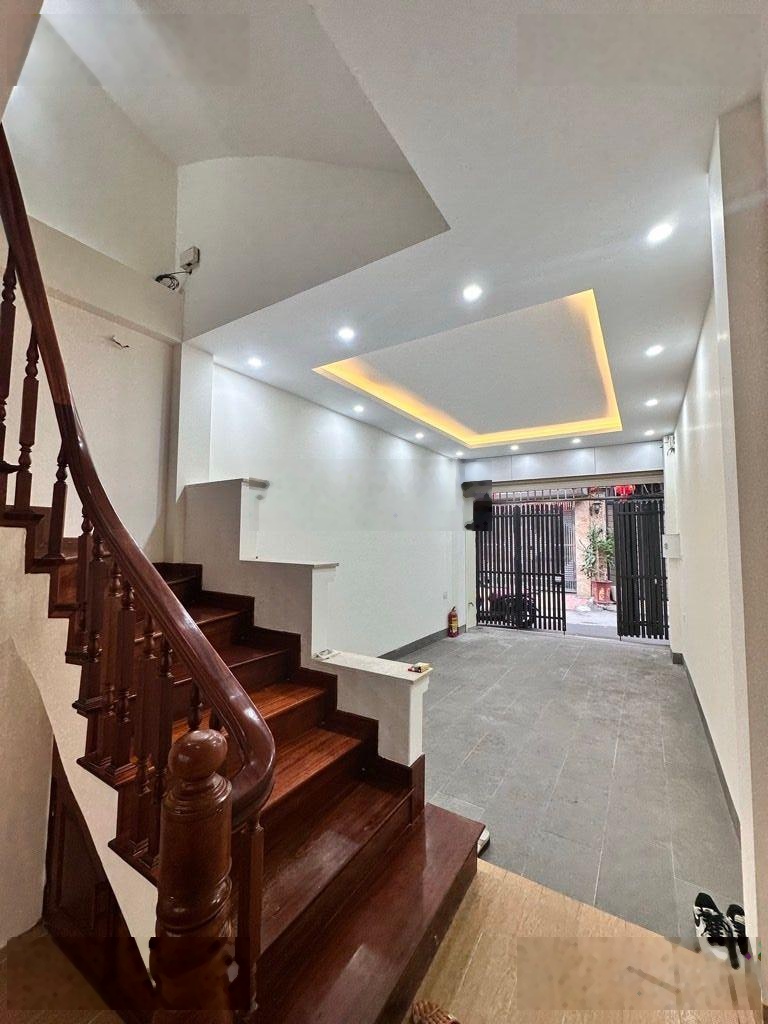Bán nhà nguyễn văn cừ,lb chân đế chung cư beriver,kinh doanh 60m 4tầng ô tô tránh trước nhà-dân xây
