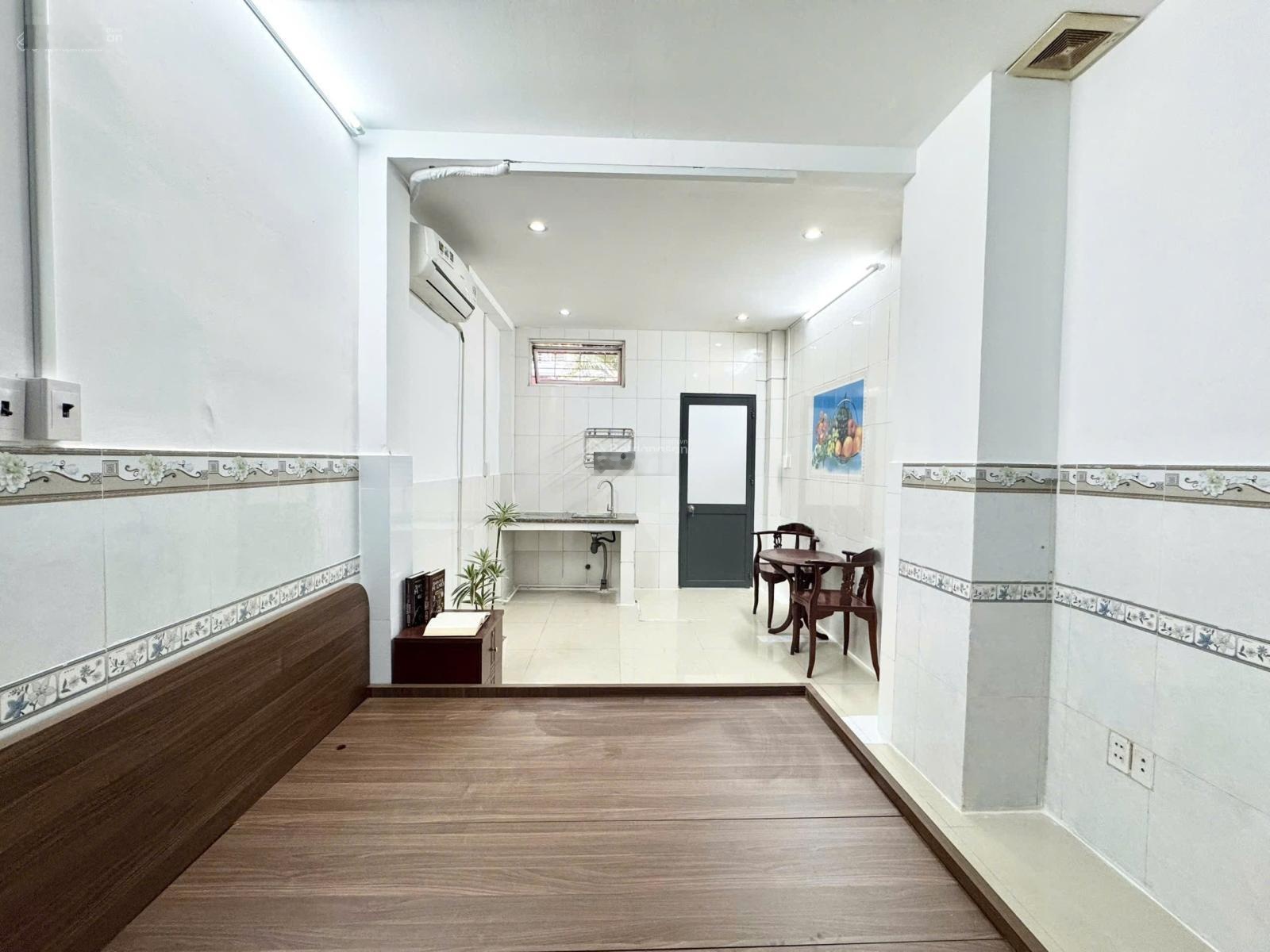 Full nội thất mới xây, ngay Phạm Văn Đồng, cầu vượt Linh Xuân, kế bên khu chế xuất Linh Trung