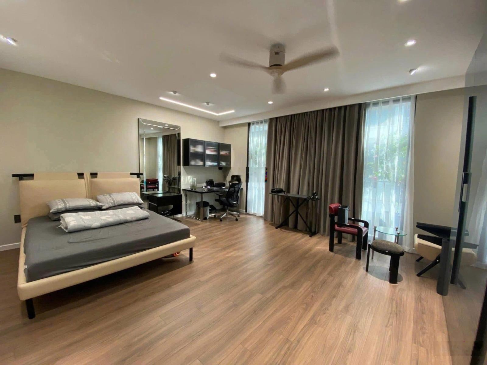 Siêu đẹp! Mặt phố Tú Mỡ Cầu giấy- vỉa hè 5m, đường 4 làn ôtô tránh, 8 tầng thang máy.