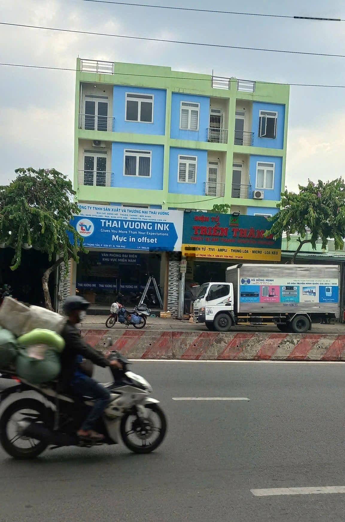 Nhà MTKD Lê Trọng Tấn Tân Phú, vị trí đẹp kinh doanh
