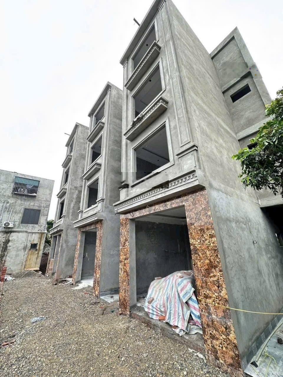 Bán nhà phụng châu, chương mỹ - 50m2 - 4 tầng thoáng trước sau - giá 4,25 tỷ - lh 0988625938