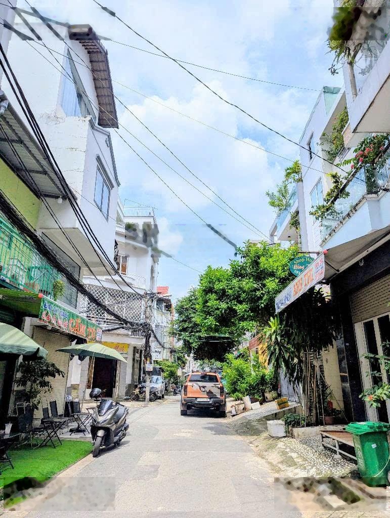 Chính chủ bán nhà 2 tầng p1 - q8 ( cũ )4.5x17m, 5.3 tỷ tl