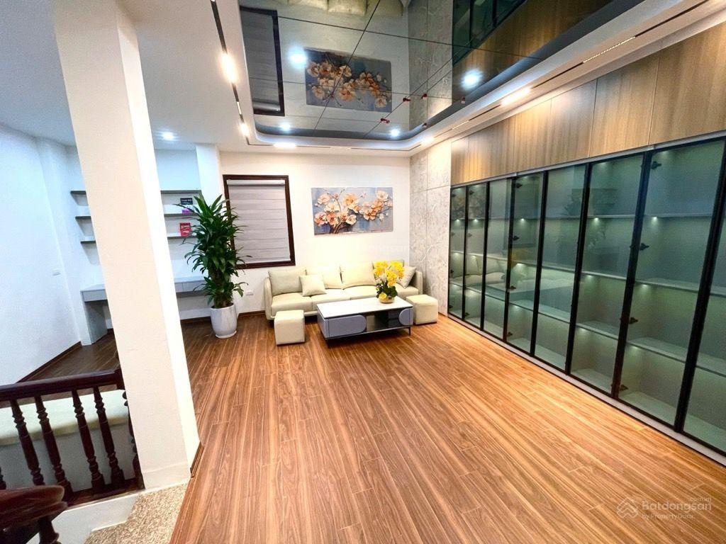 CHỈ 6,9 T.ỷ Trần Hòa - HOÀNG MAI 36m2, 4 Tầng , MT 4m - LÔ GÓC 3 MẶT NGÕ- Gần Ô Tô tránh-