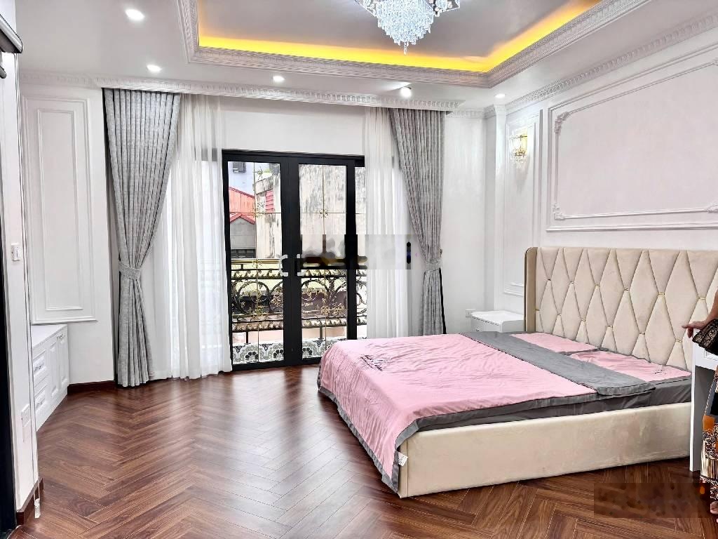Bán nhà PL Tân Mai, 75m2 x 6 tầng, thang máy, gara ô tô, gần sát MP giá 21 Tỷ