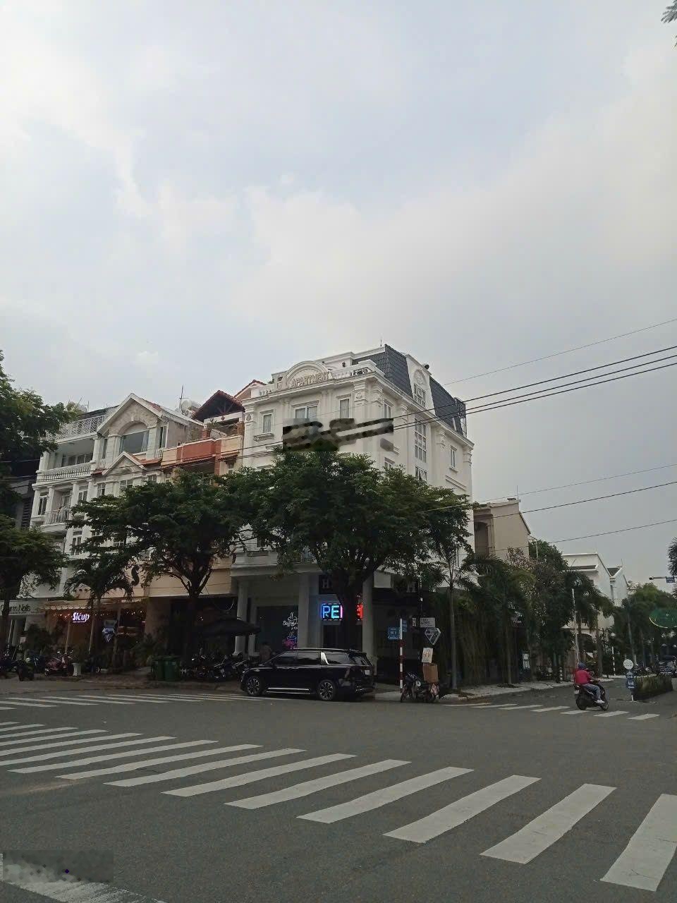 Bán tòa nhà góc 2 MT Bùi Bằng Đoàn, P. Tân hưng, Q7, 11x19m, 5tầng, giá 95ty TL