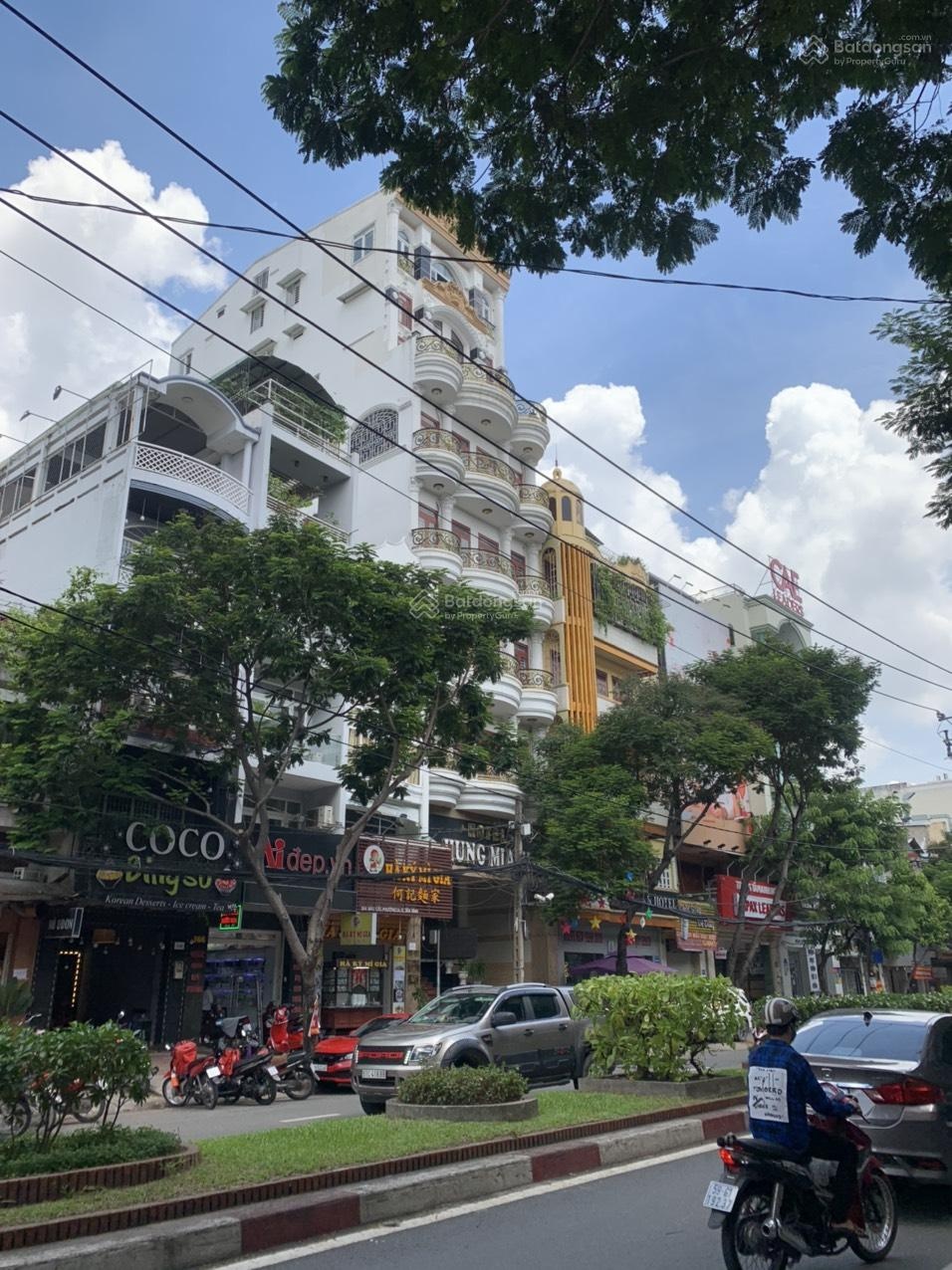 Bán gấp nhà MT khu Bàu Cát, P.14, Tân Bình, DT: 9.5 x 22m, 2 lầu, giá chỉ: 32 tỷ TL