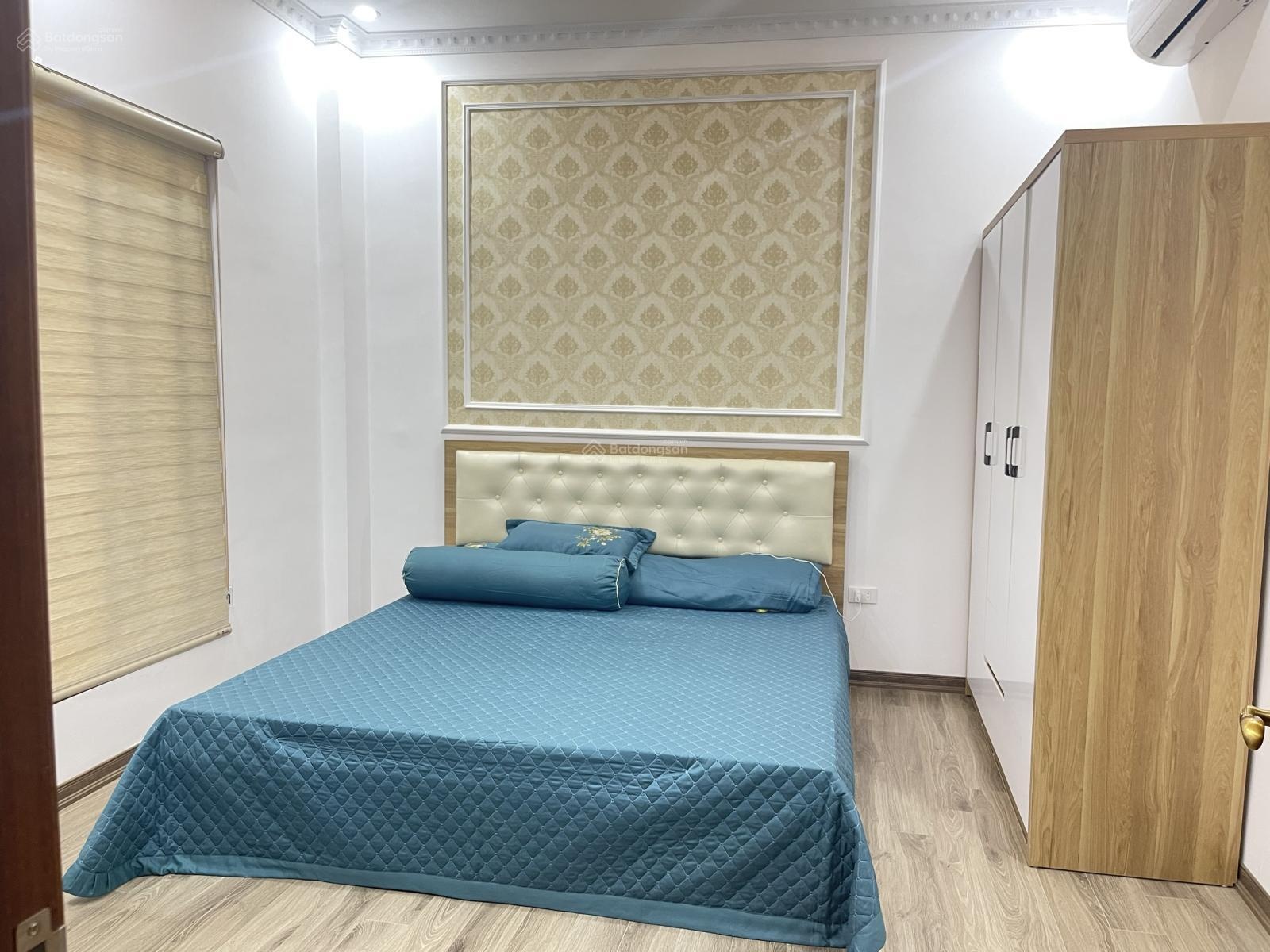 Bán tòa căn hộ dịch vụ đường Đội Cấn, Ba Đình 80m2 xây 8 tầng thang máy (gồm 17 phòng) giá 17.5 tỷ