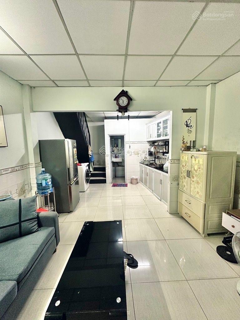 Hơn 2 tỷ - sổ hồng riêng, 46m2 - sát hẻm xe hơi Lê Văn Khương, Hiệp Thành, Quận 12