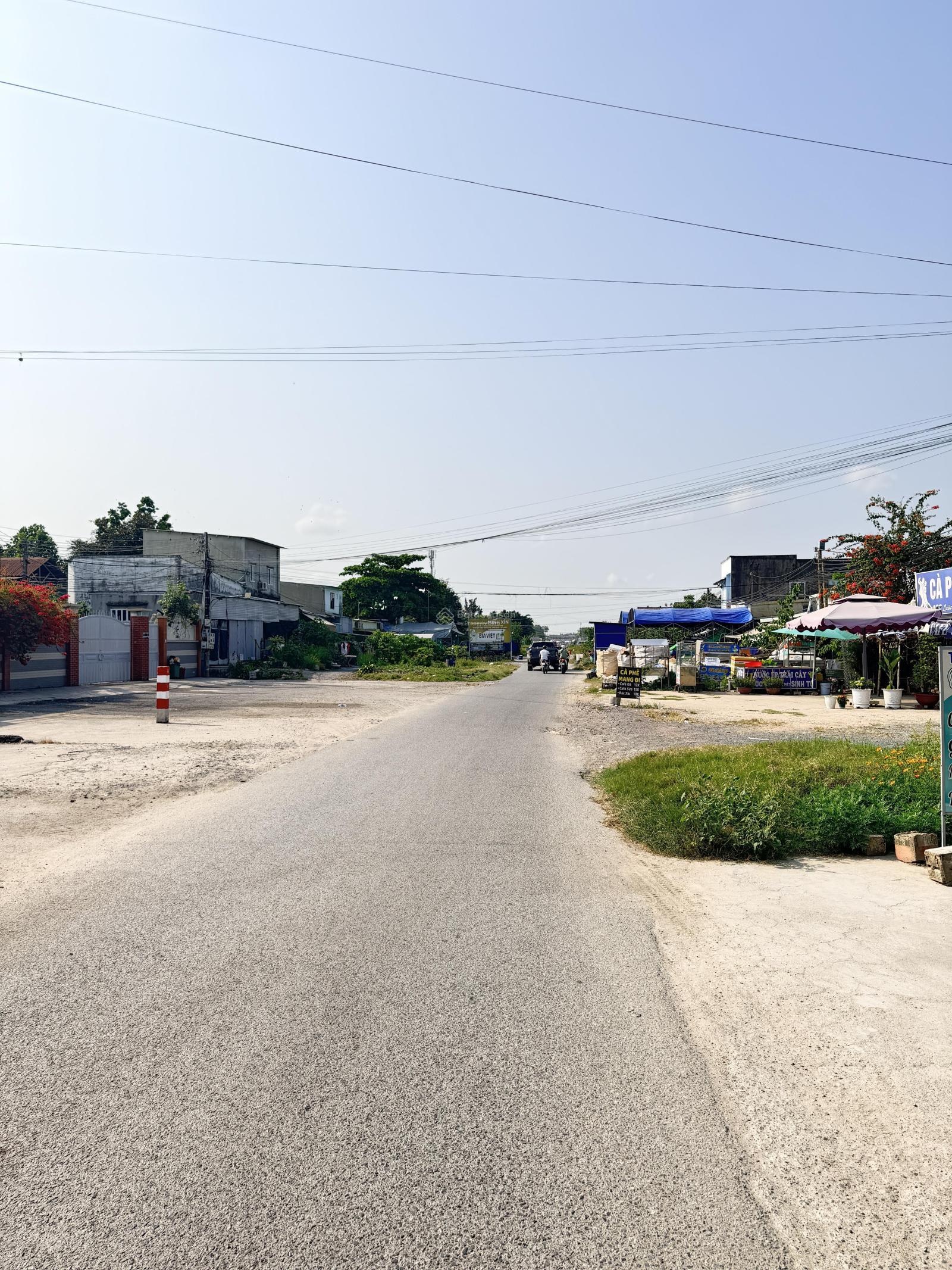 Bán dãy trọ (Hoá An cũ). DT: 5,7x34=201,5m2. Giá: 5tỷ250