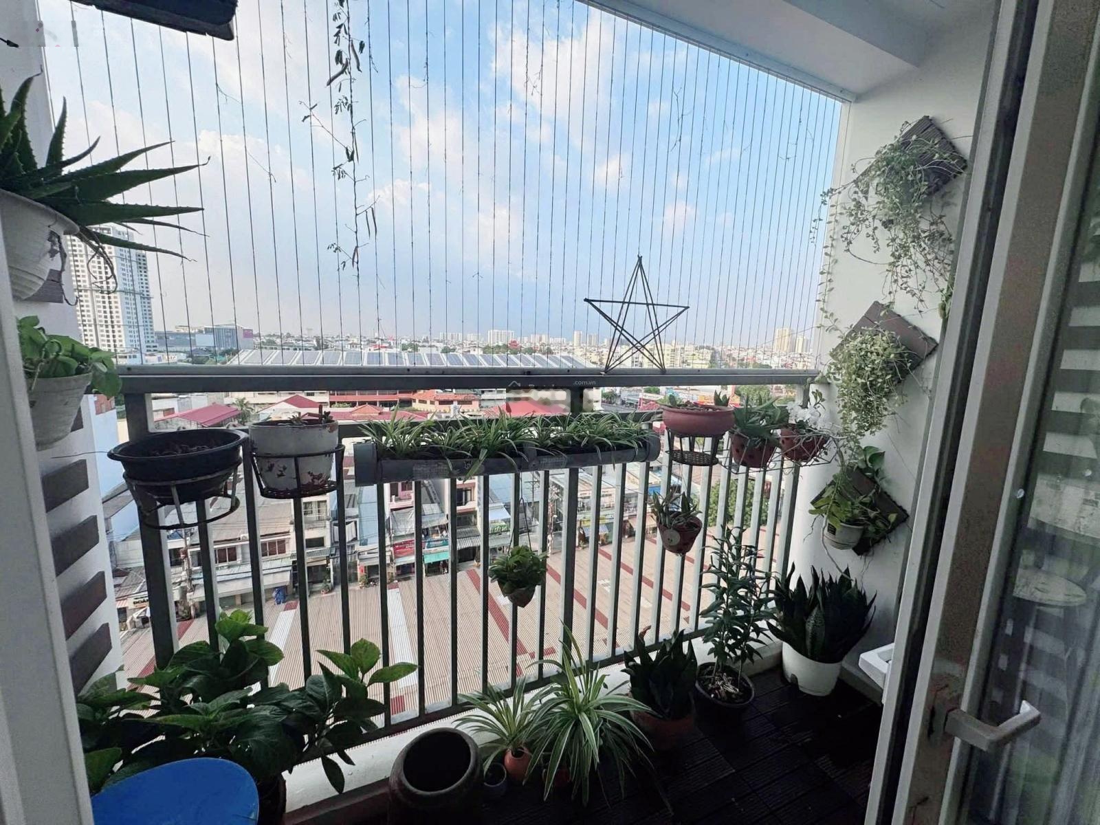 Cho thuê căn hộ moonlight boulevard 2pn 2wc full nt giá 13tr