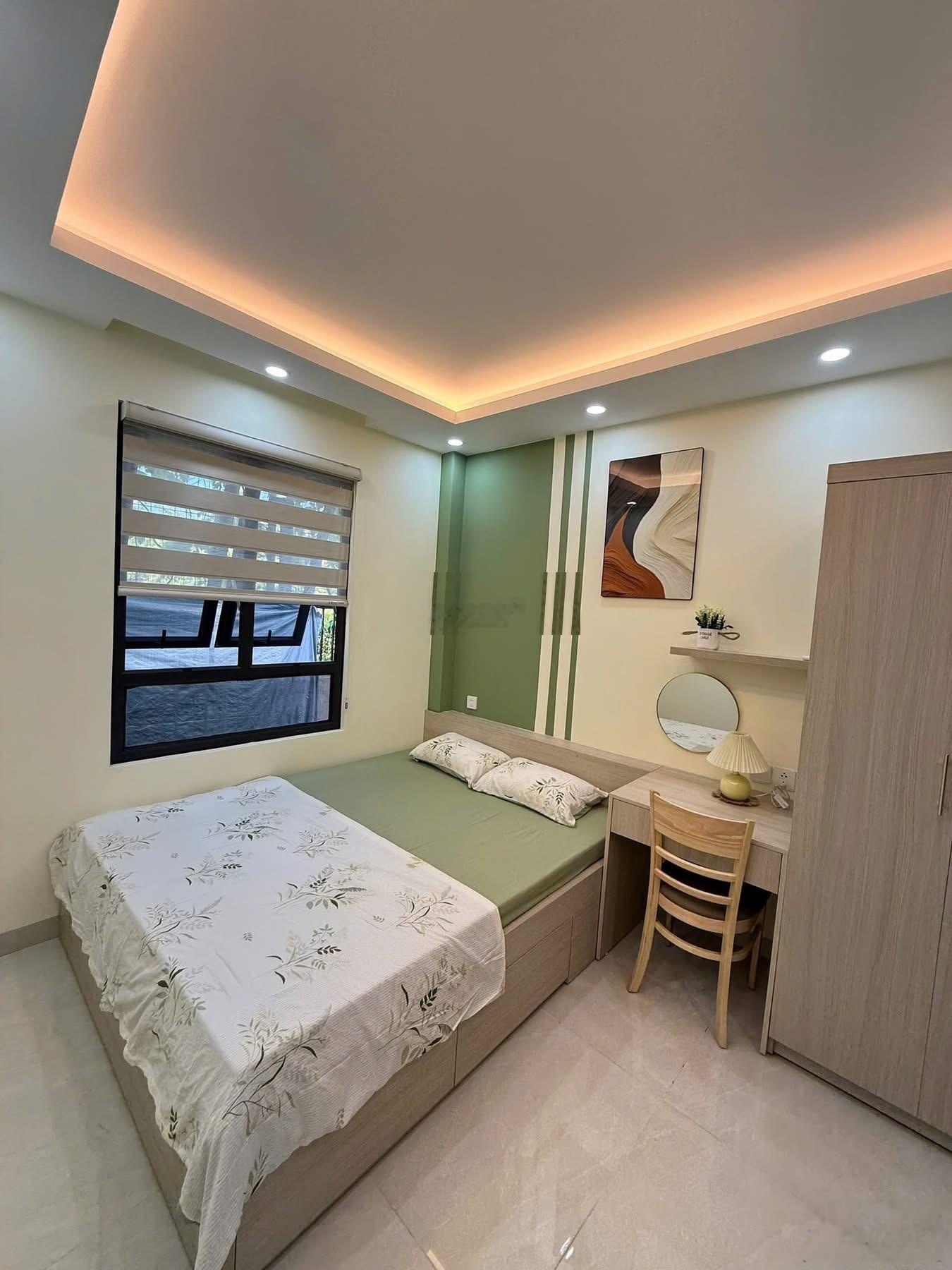 Tòa Apartment Trường Chinh, 2 mặt thoáng, 20 phòng, dòng tiền 7%, ngõ thông, 20m ra phố, 85m