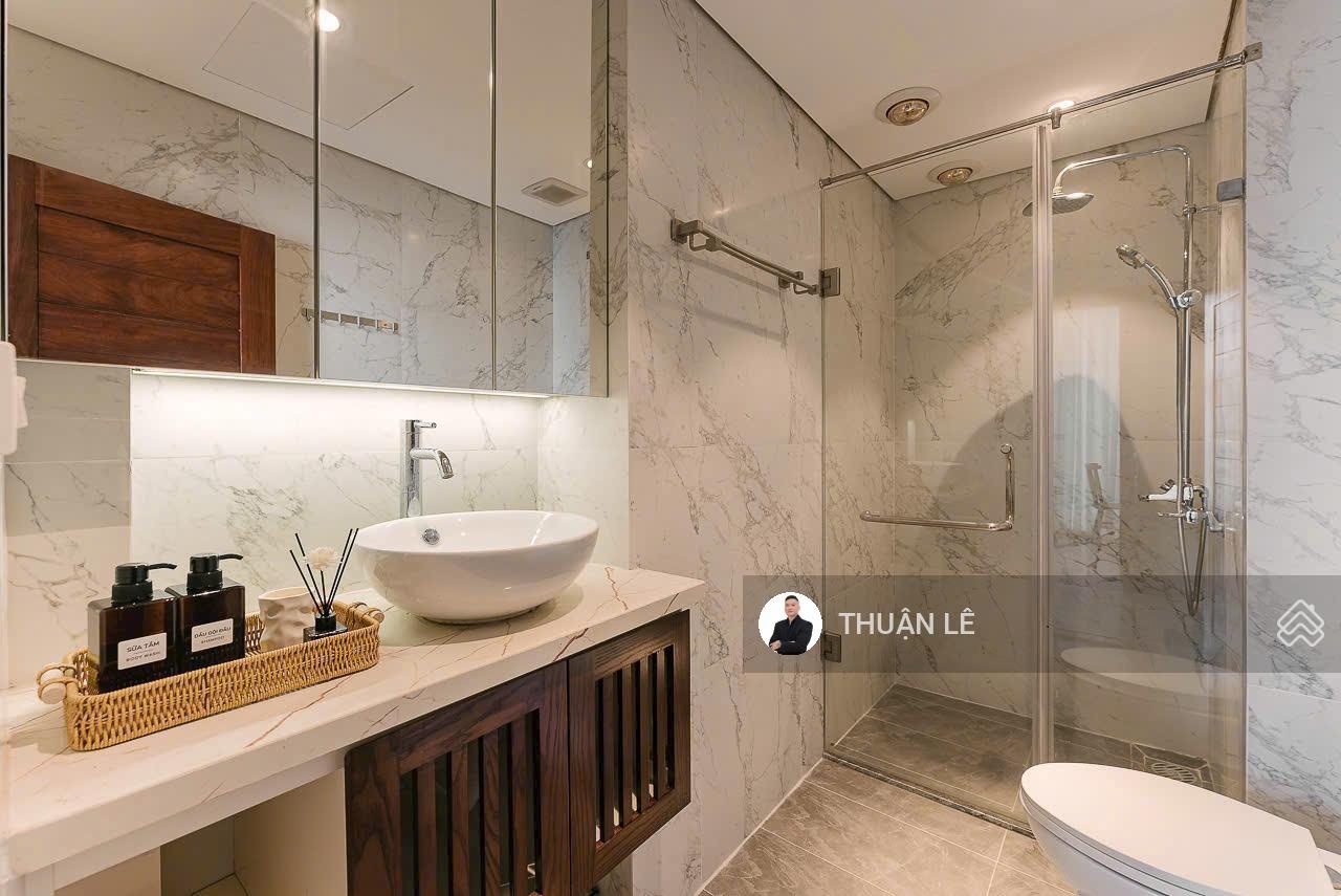Số 1 Bình Thạnh! Bán nhà mặt tiền Khu Lê Quang Định (6x24,5m)CN: 160m2, 3 Tầng+6PN. Hạ 5tỷ bán gấp