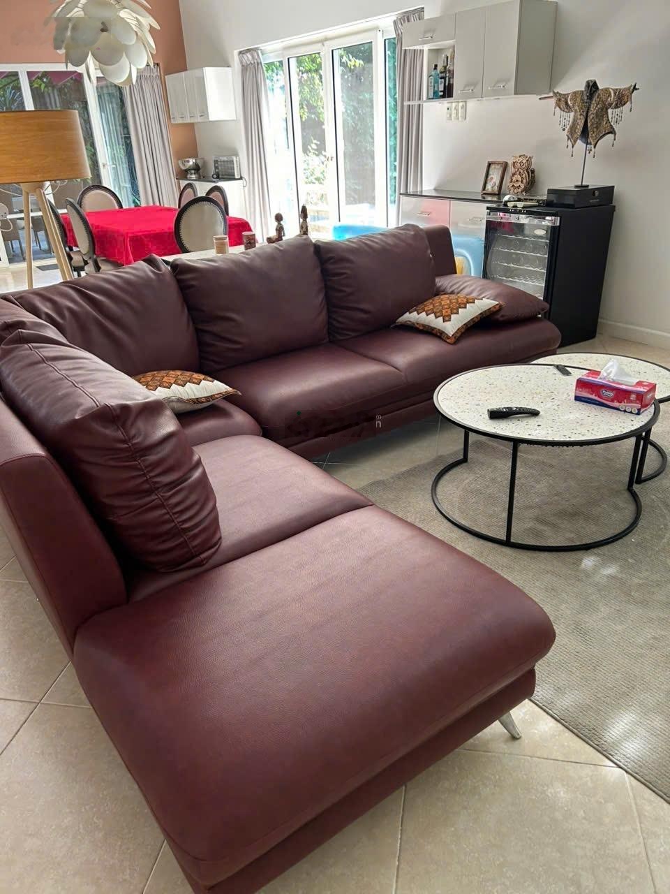 Kẹt! cần bán biệt thự rẻ nhất thảo điền!dt:10x33m mặt tiền đường nguyễn văn hưởng quận 2.giá 99 tỷ