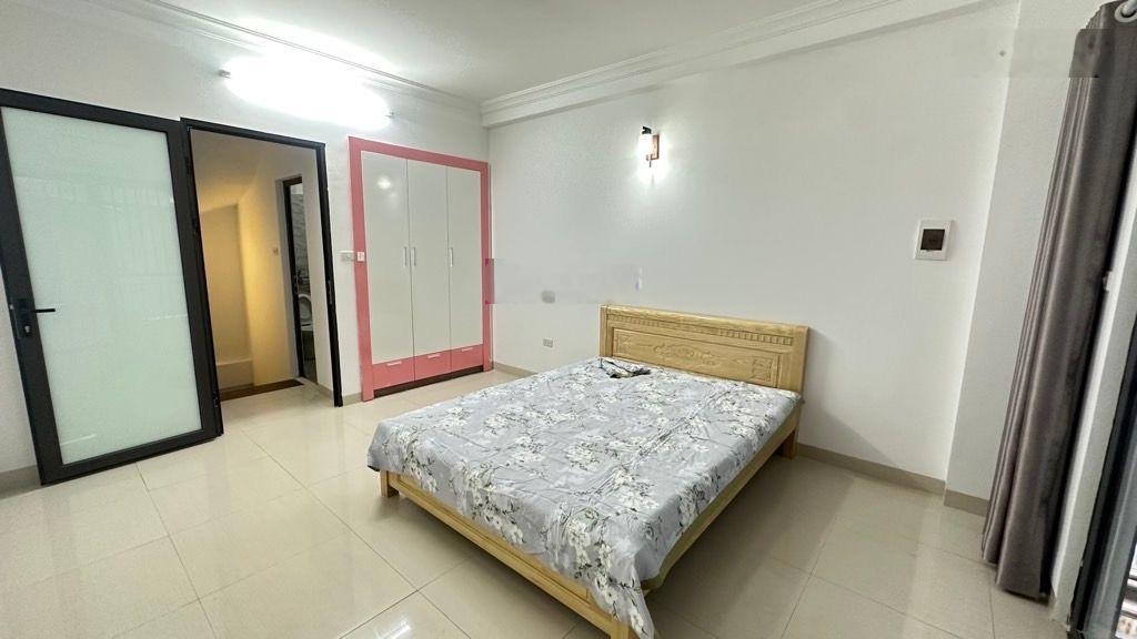 Nhà phố Linh Nam 4 tầng 30m² nhỉnh 6 tỷ