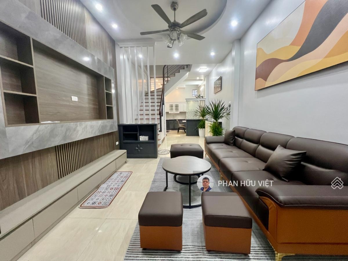 Bán nhà Đội Cấn Ba Đình 40m2 4 tầng 2 thoáng gần Lăng Bác ở ngay nội thất đầy đủ