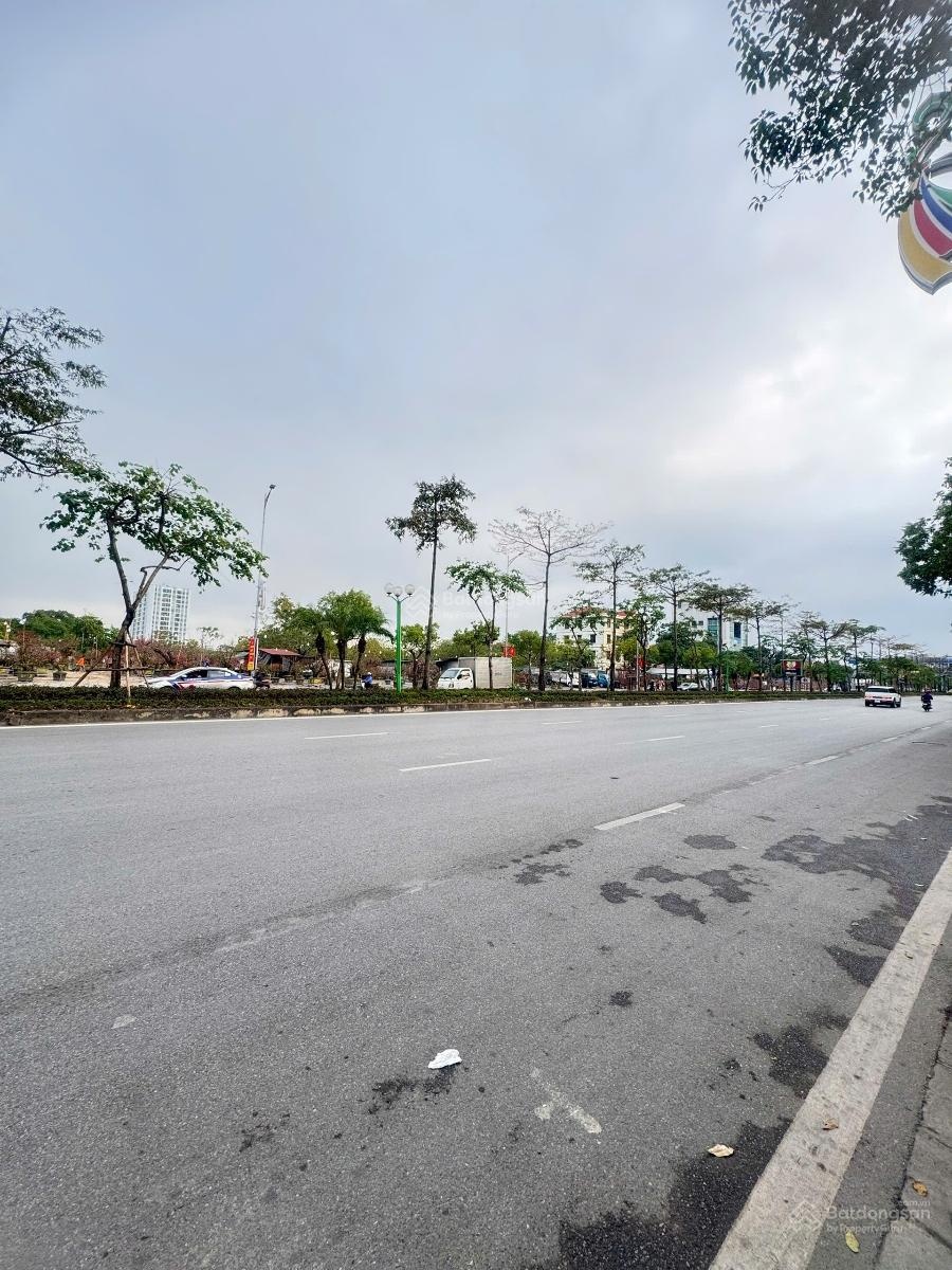 Cho thuê đất phố Ngô Gia Tự, Diện tích 10000m2,MT 300m2,mọi mô hình, có cắt lẻ