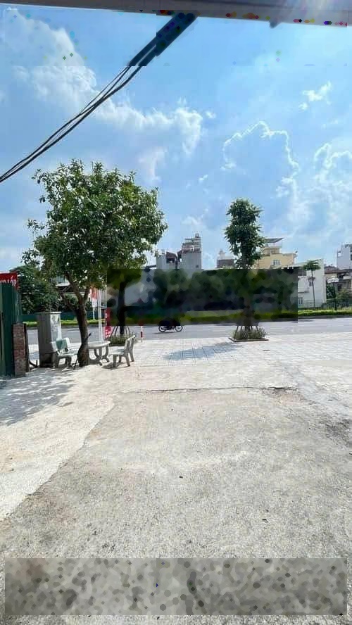 Cần bán nhà dân, đầu Ngọc Thụy 70x4T, ô tô dỗ cổng, 4 ngủ vào ở ngay, giá rất tốt chỉ 16.1 tỷ.
