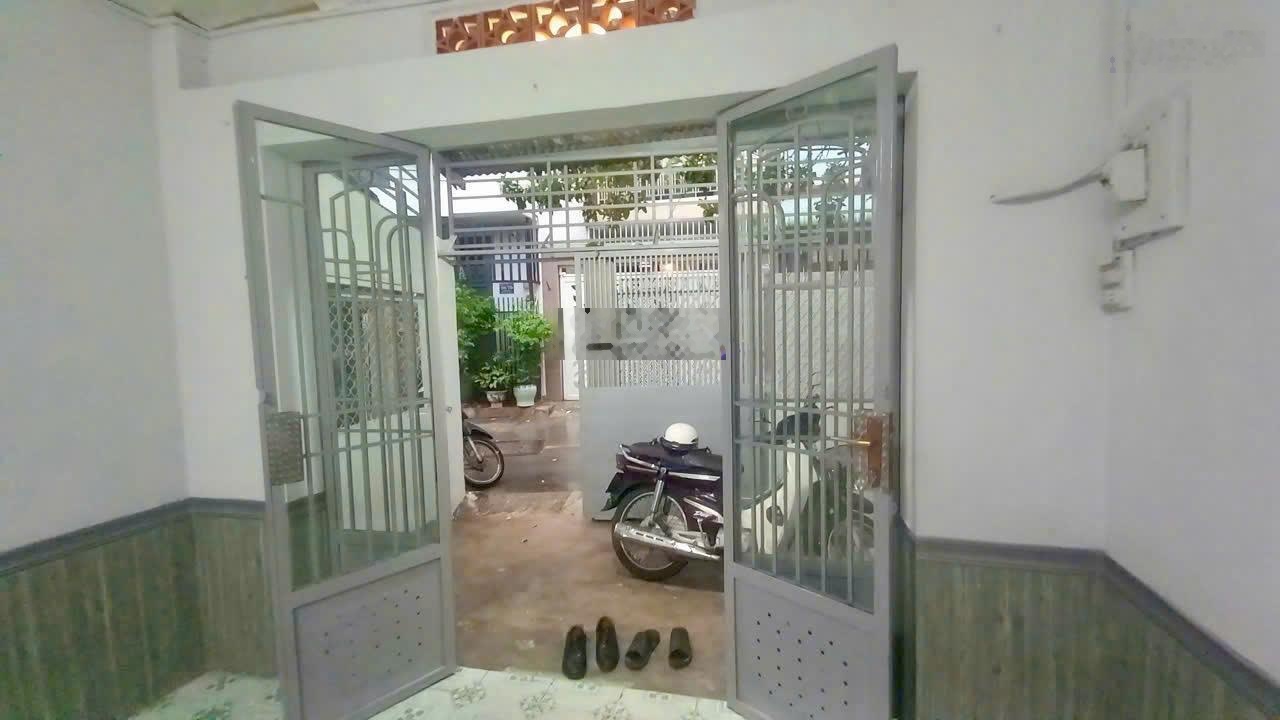 Bán giá tốt căn nhà 69m hẻm xe hơi đường Lê Lợi phường Hiệp Phú gần Vincom Quận 9