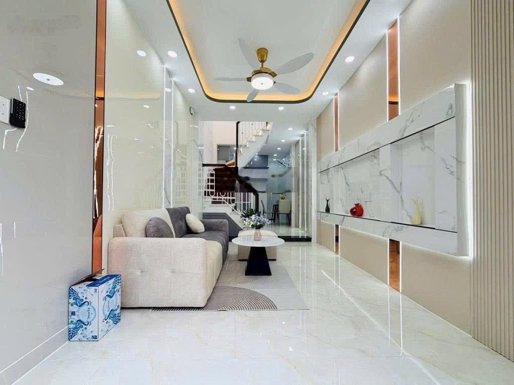 Chỉ 2,6tỷ đã sở hữu được 43,6m2 nhà hẻm 1/ Phạm Văn Đồng, Bình Thạnh. Sổ hồng riêng